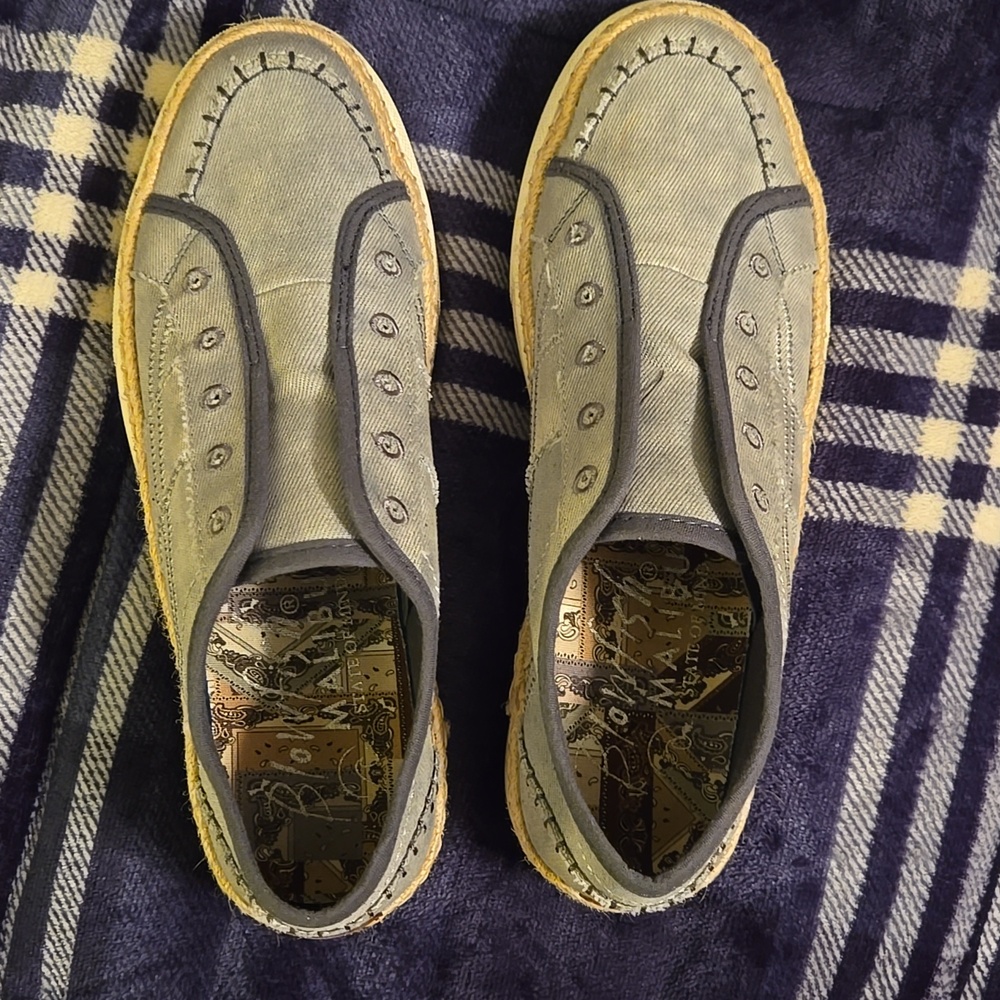 Blowfish "No Chill" Slip On Shoes - Picture 3 of 5